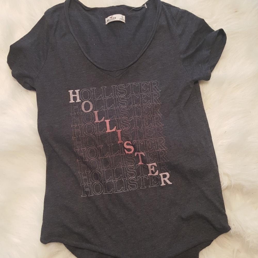 Hollister t-shirt